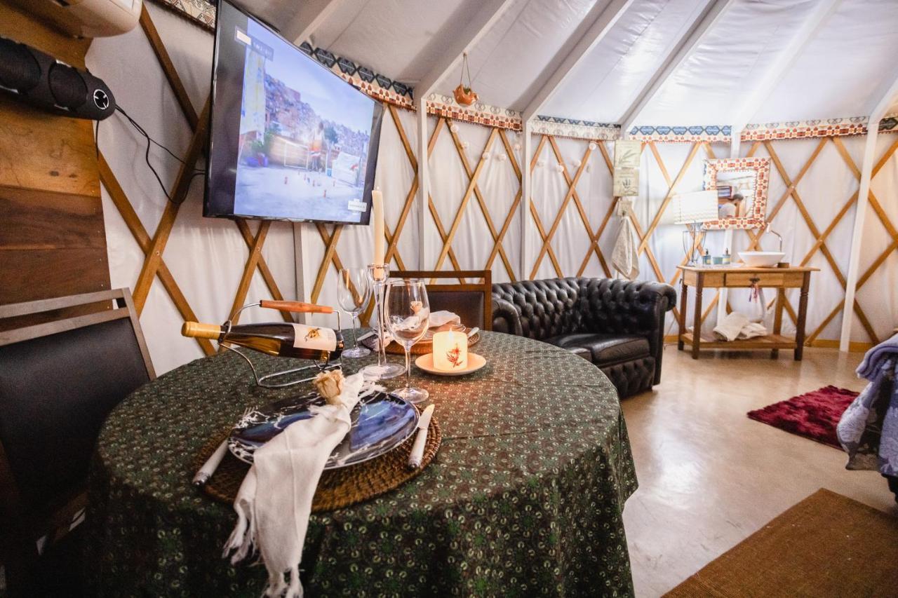 雅库廷加 Yurt, Romantico E Luxuoso, Natureza E Cachoeiras酒店 外观 照片